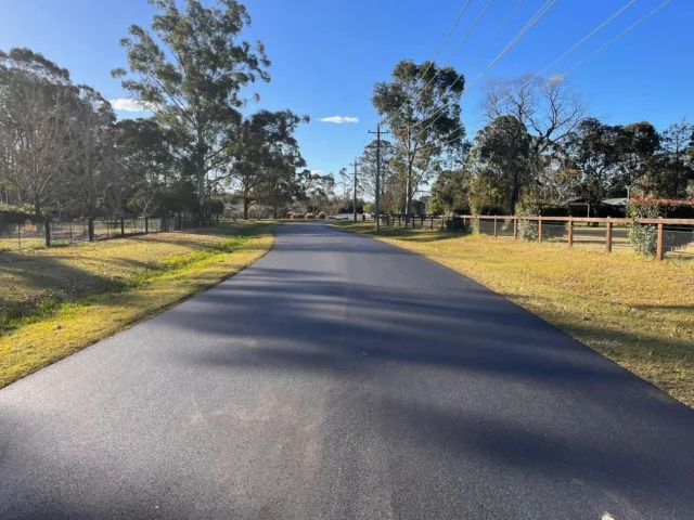 From spray seal to AC. The crew getting to showcase how good a freshly AC’d semi rural road can look for local council.